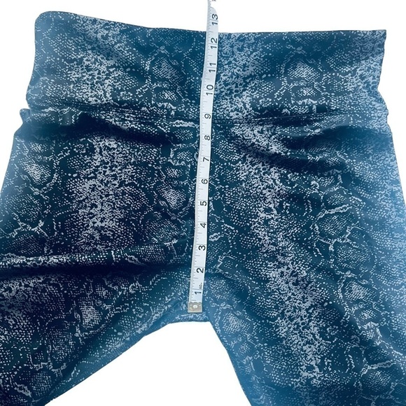 H Halston Studio Yoga pants bicolor snake December sky HSWS2160005 size L - Picture 11 of 13